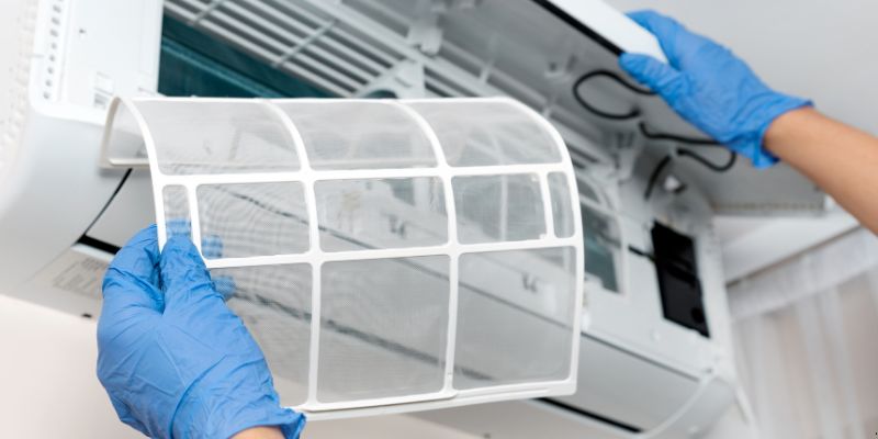 Como Limpar Filtro de Ar Condicionado em Goiânia: 6 Passos Práticos